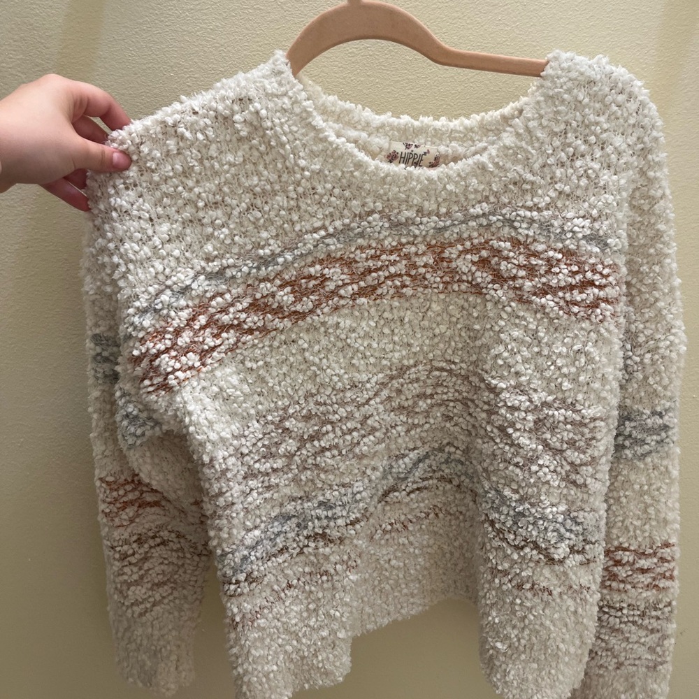 LARGE SWEATER